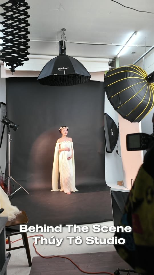 Behind the scene: cần mấy người để có một tấm ảnh bầu voan bay?