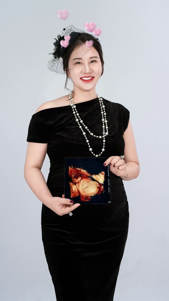 13 giây lướt nhanh những bộ ảnh bầu đẹp nhất của các mẹ ở Thúy Tô