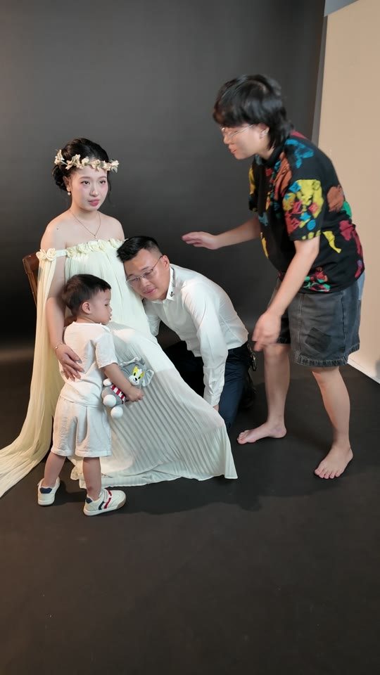 “Gói này có được chụp cùng chồng không?” — xem câu trả lời bằng hình