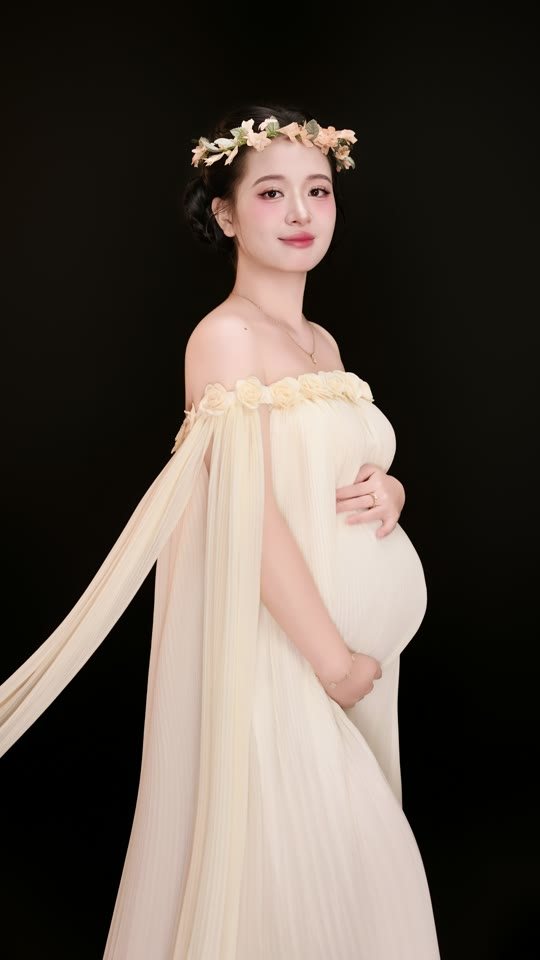 15 giây trước – sau: mẹ bầu mặt mộc hoá nữ thần vòng hoa
