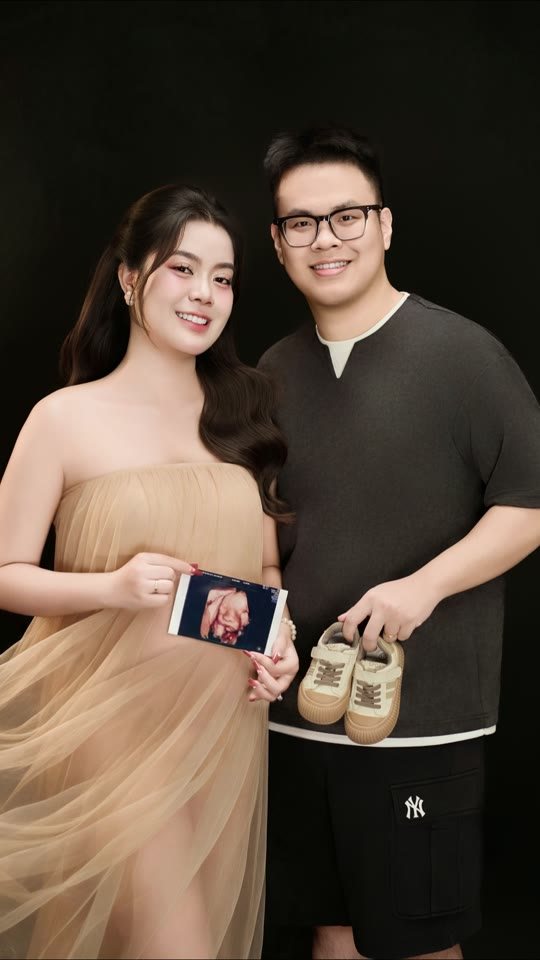 Gói chụp bầu ở Thúy Tô Studio được những gì? Có cả phần chụp chung với chồng