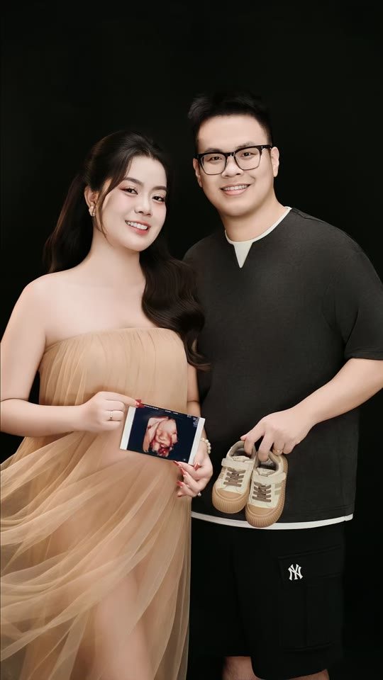 Behind the scene: tấm lụa được tung lên thế nào để có ảnh bầu đẹp?