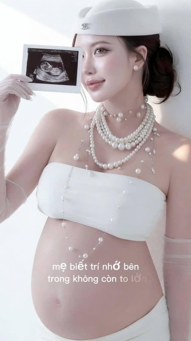 Khoảnh khắc mẹ bầu tại studio