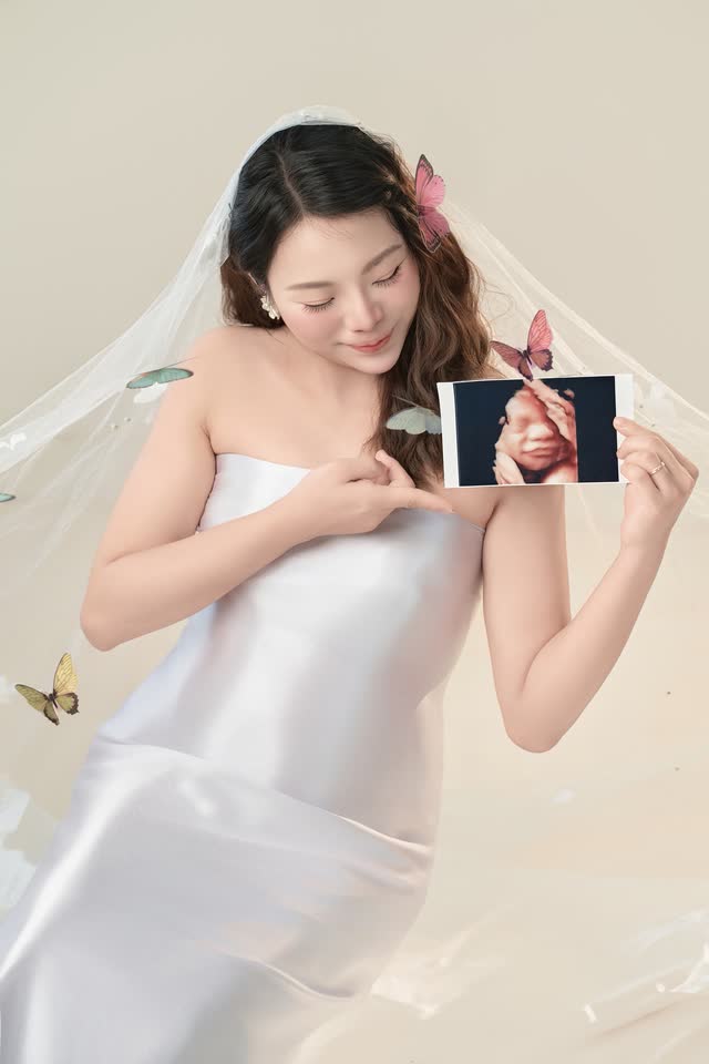 Ảnh bầu số 90 chụp tại Thúy Tô Studio, Vinhomes Ocean Park 2