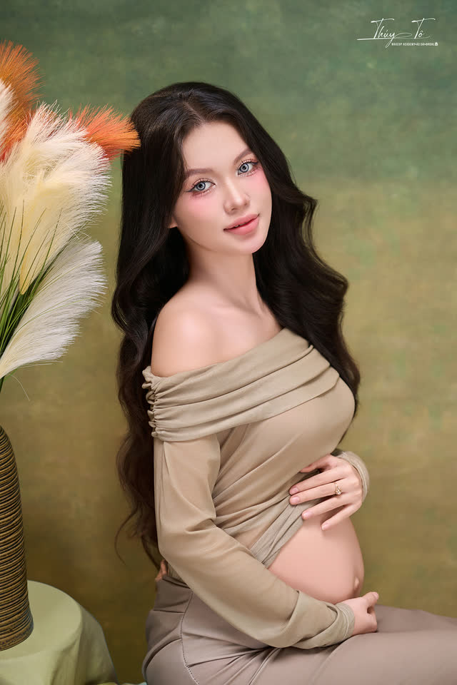 Ảnh bầu mới chụp tại Thúy Tô Studio, Vinhomes Ocean Park 2