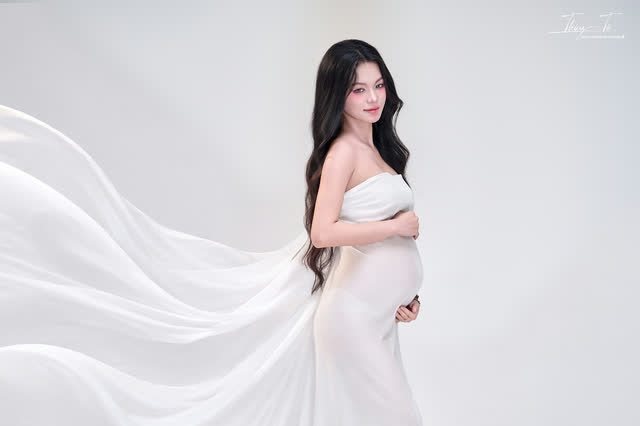 Ảnh bầu mới chụp tại Thúy Tô Studio, Vinhomes Ocean Park 2