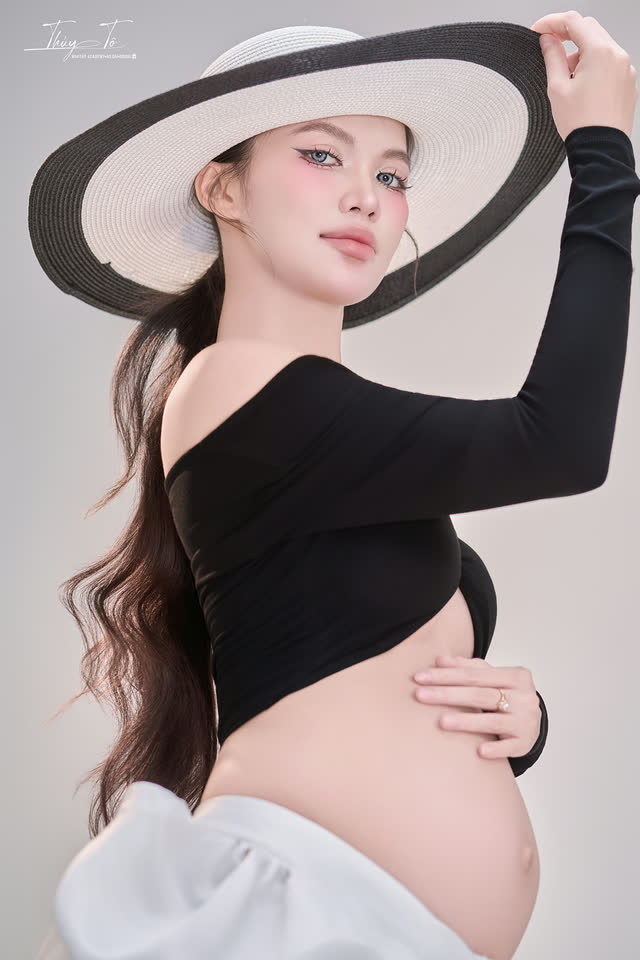Ảnh bầu mới chụp tại Thúy Tô Studio, Vinhomes Ocean Park 2