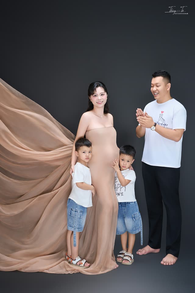 Ảnh bầu mới chụp tại Thúy Tô Studio, Vinhomes Ocean Park 2