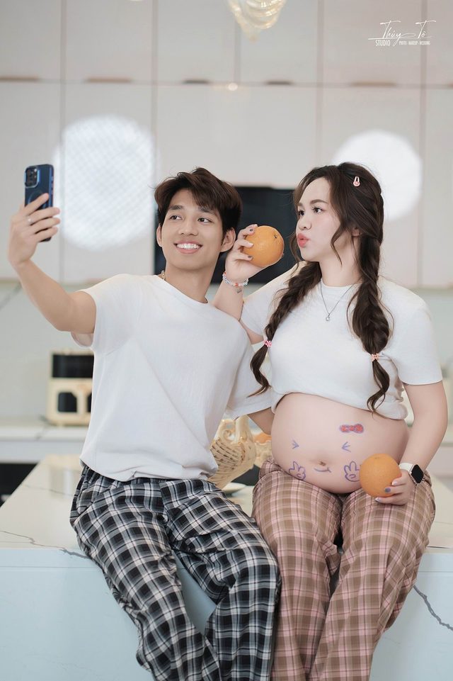 Ảnh bầu chụp tại Thúy Tô Studio, Vinhomes Ocean Park 2